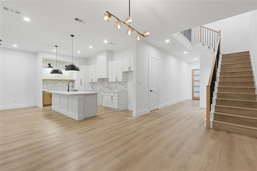 Ervay Street Heights - Residential