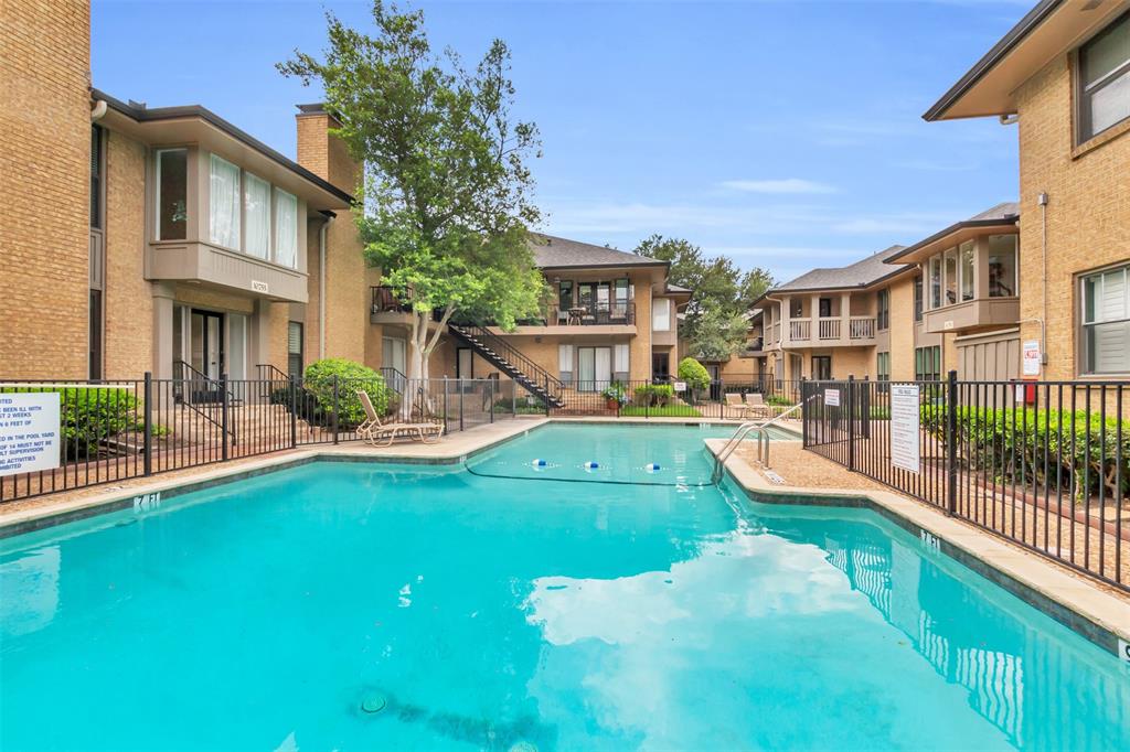 Royal Lane Condos 5800 - Residential