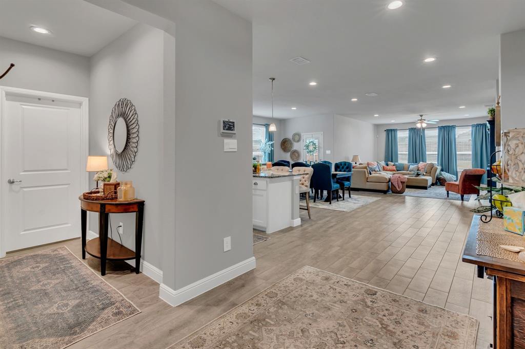 2213 Gill Star Drive