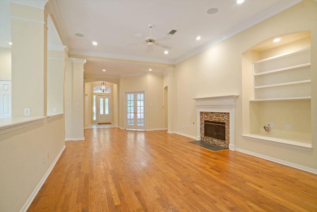 2204 Woods Edge Court