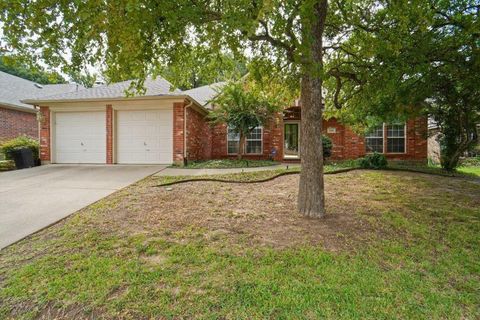 2204 Woods Edge Court Corinth TX 76210