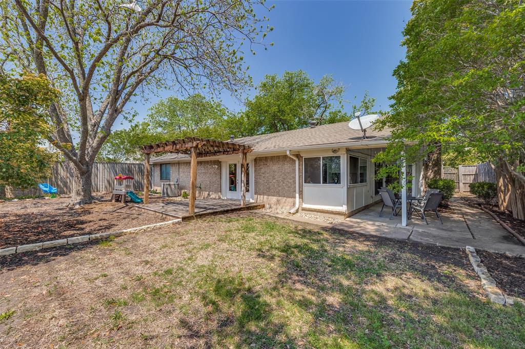 1602 Wendy Way