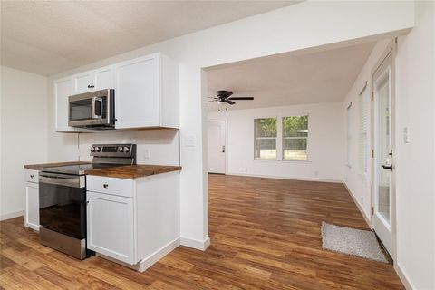 Tiny photo for 6886 County Road 2550, Quinlan, TX 75474 (MLS # 21341625)