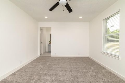 Tiny photo for 6886 County Road 2550, Quinlan, TX 75474 (MLS # 21341625)