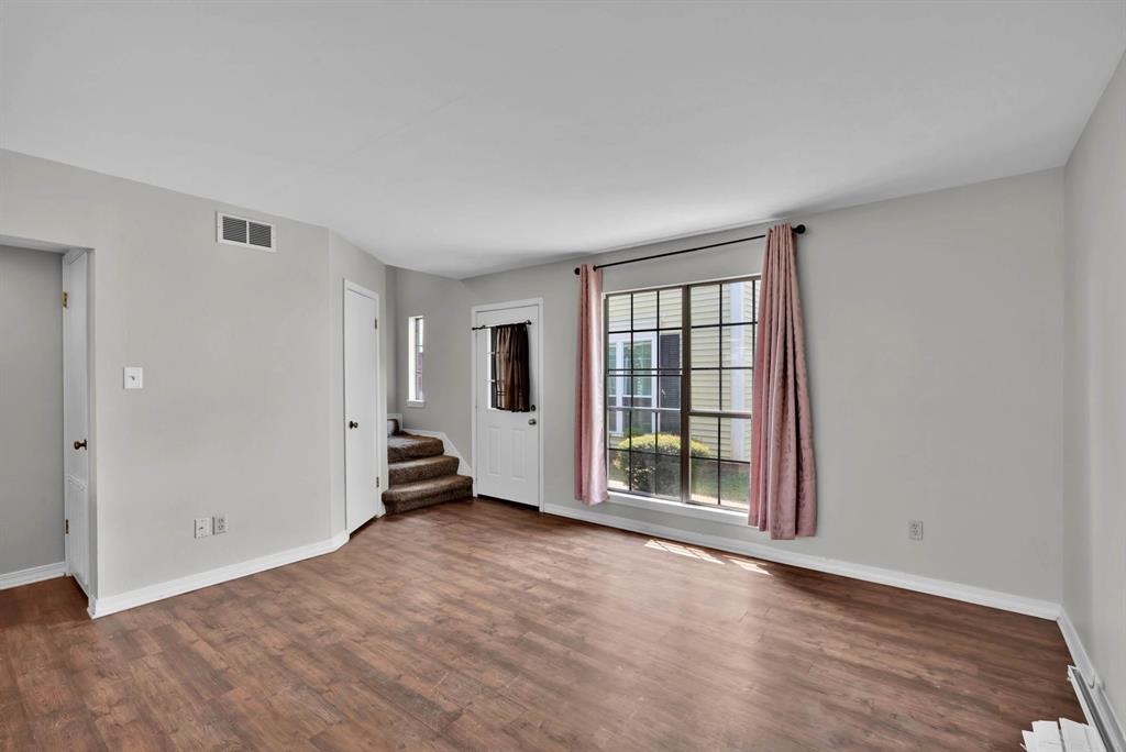 206 Settlers Park Drive