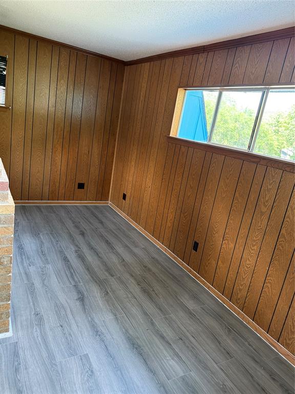 LEISURE LAND - Residential