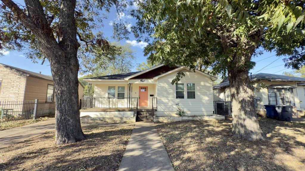 3815 Poinsettia Drive