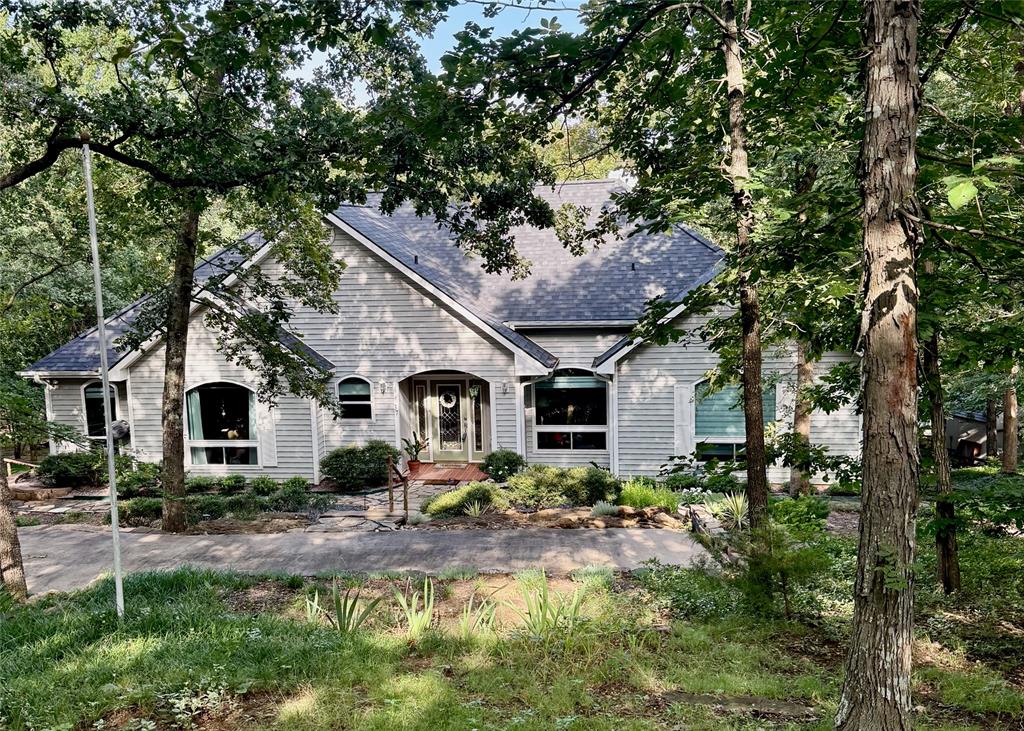 37 Bridlepath Drive