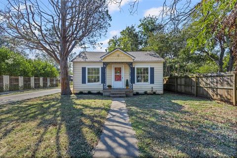 603 W 2nd Street Cleburne TX 76033