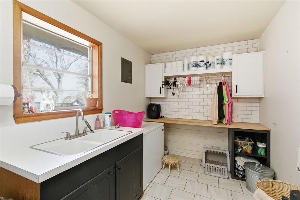 Central Deleon - Residential