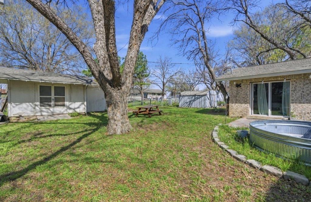 Central Deleon - Residential