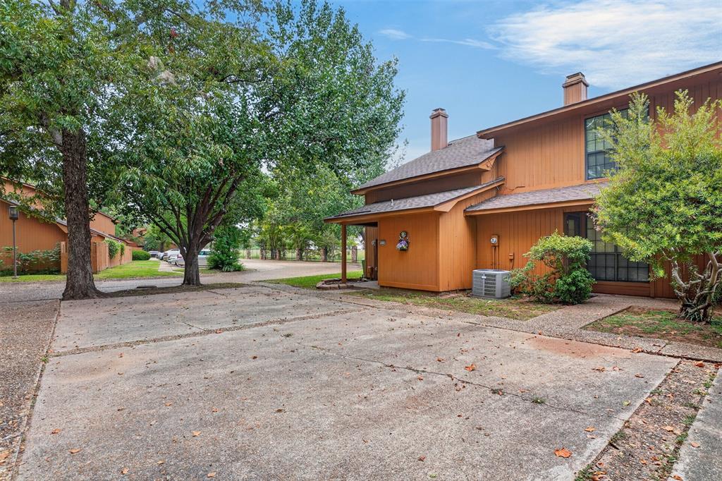 3234 Eastwood Drive