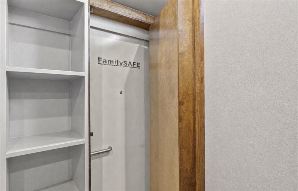 WILLIAM HOLMES SURVEY, TRACT 7, 42.556 ACRES - Residential