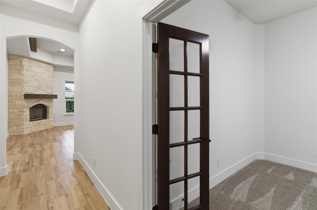 713 Club Oak Drive