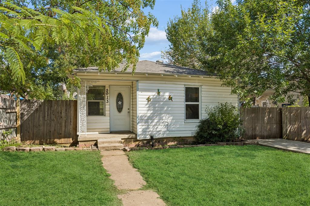 2013 Andrew Avenue