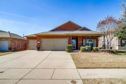 5843 Candlelight Lane Grand Prairie TX 75052