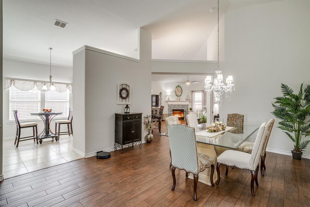 5843 Candlelight Lane