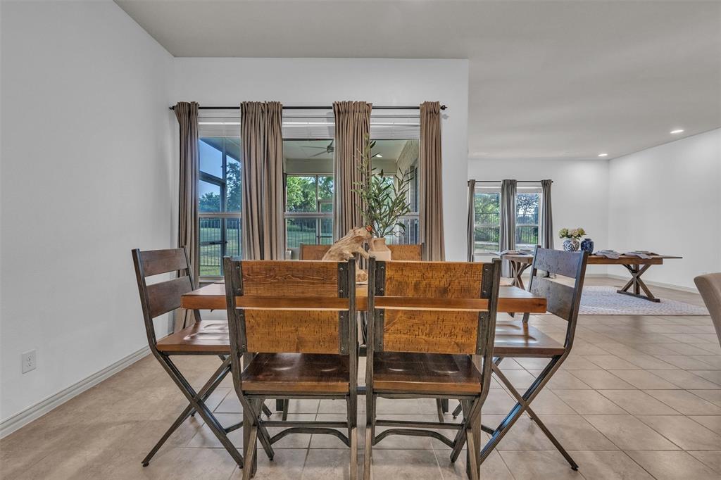2801 Vista Azul Place 2801