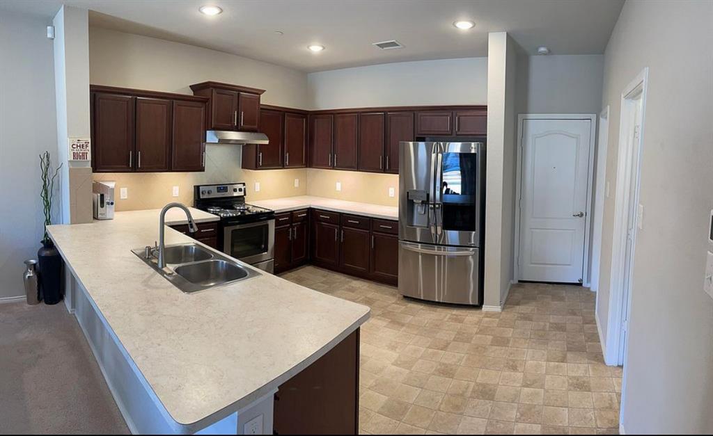 Brentwood Place - Residential