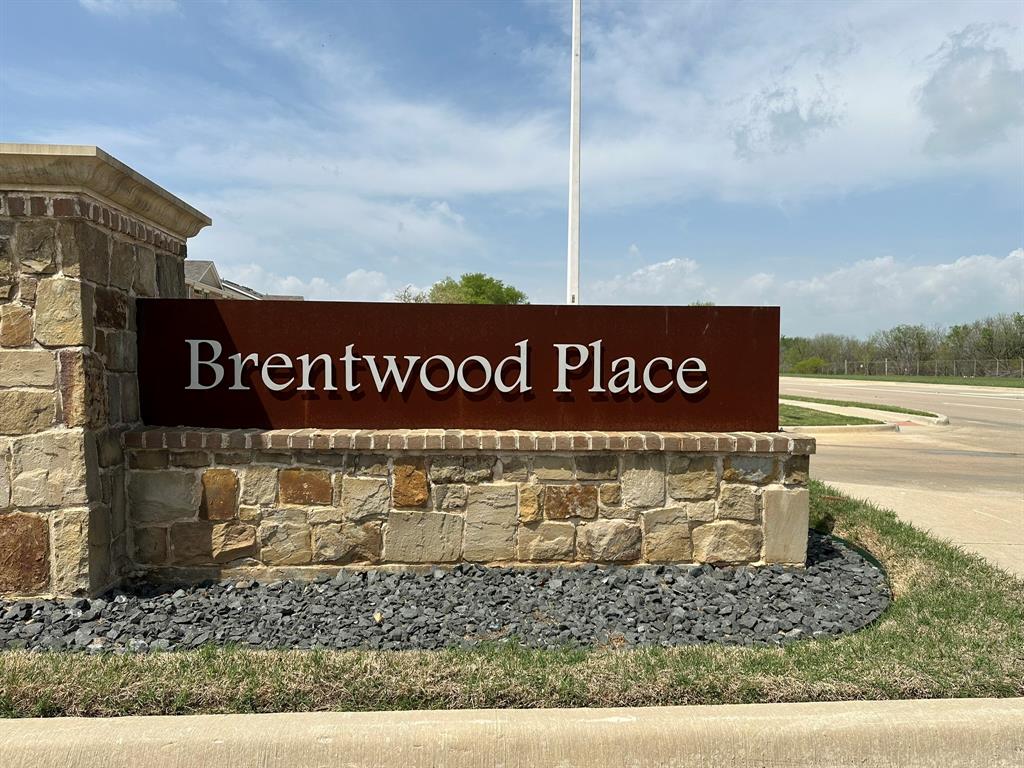 Brentwood Place - Residential