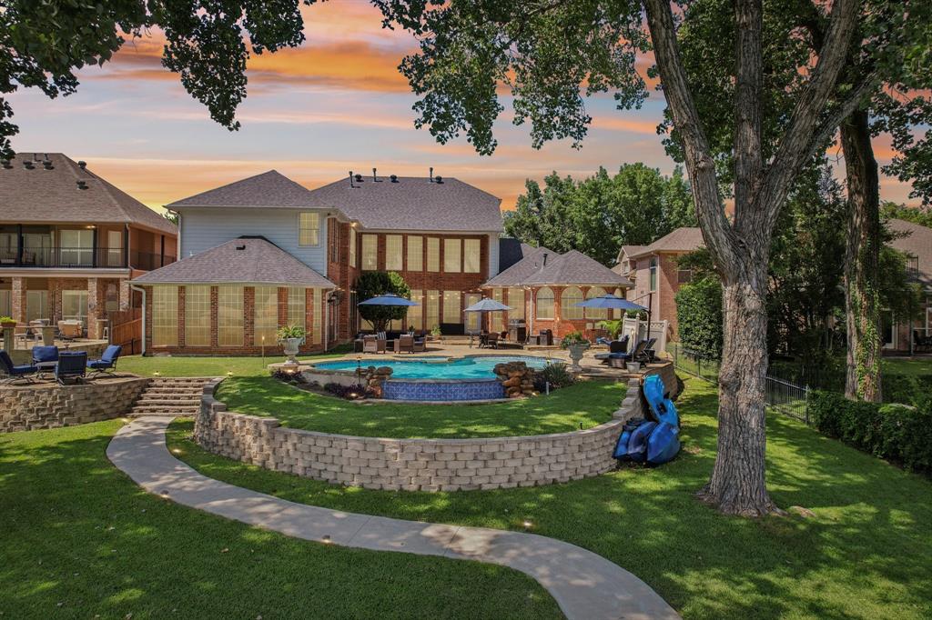 328 Leeward Circle
