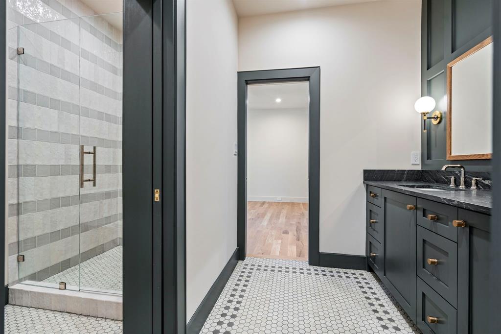 White Rock North 02 - Residential