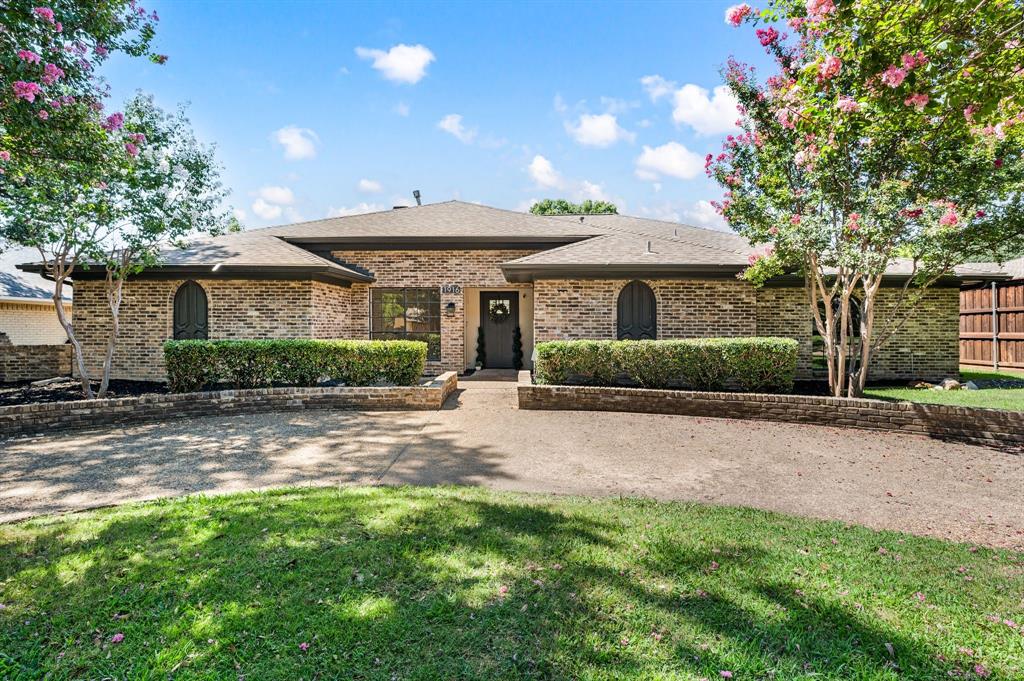 1916 Lake Hill Lane