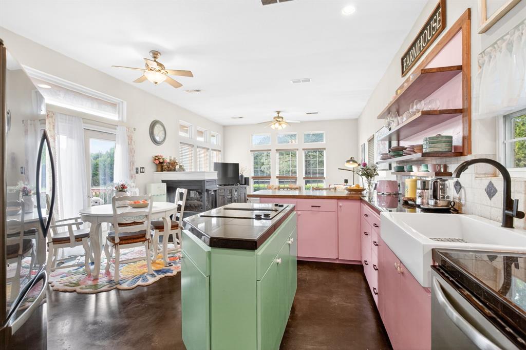 The Oaks At Fall Creek Country Estates Ph Three - Residential