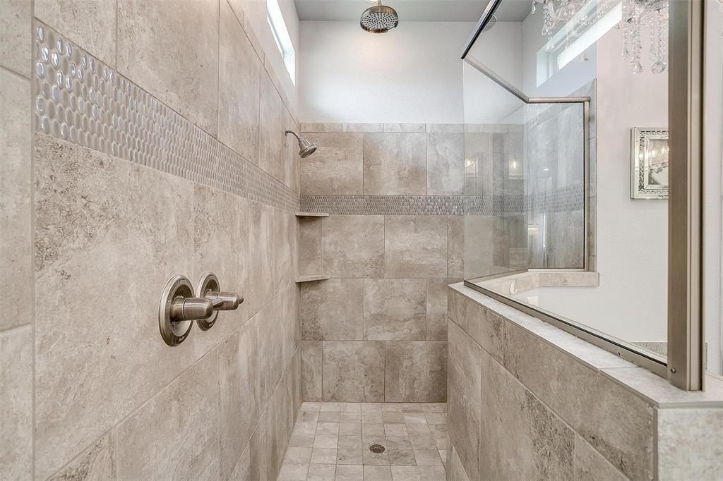 Bella Flora - Residential