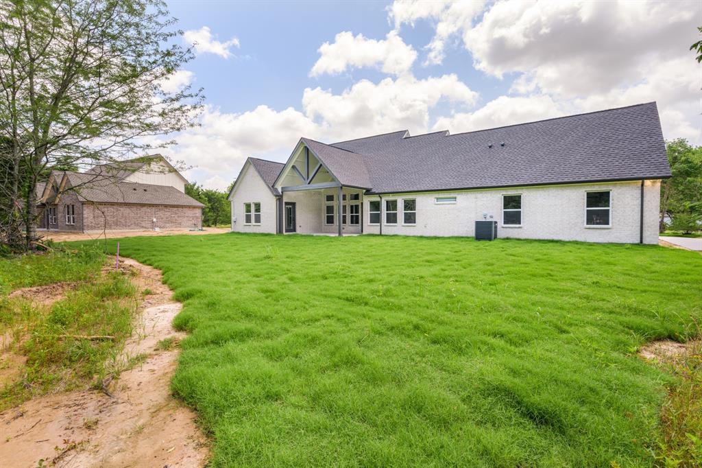 Charli Mo Ests - Residential