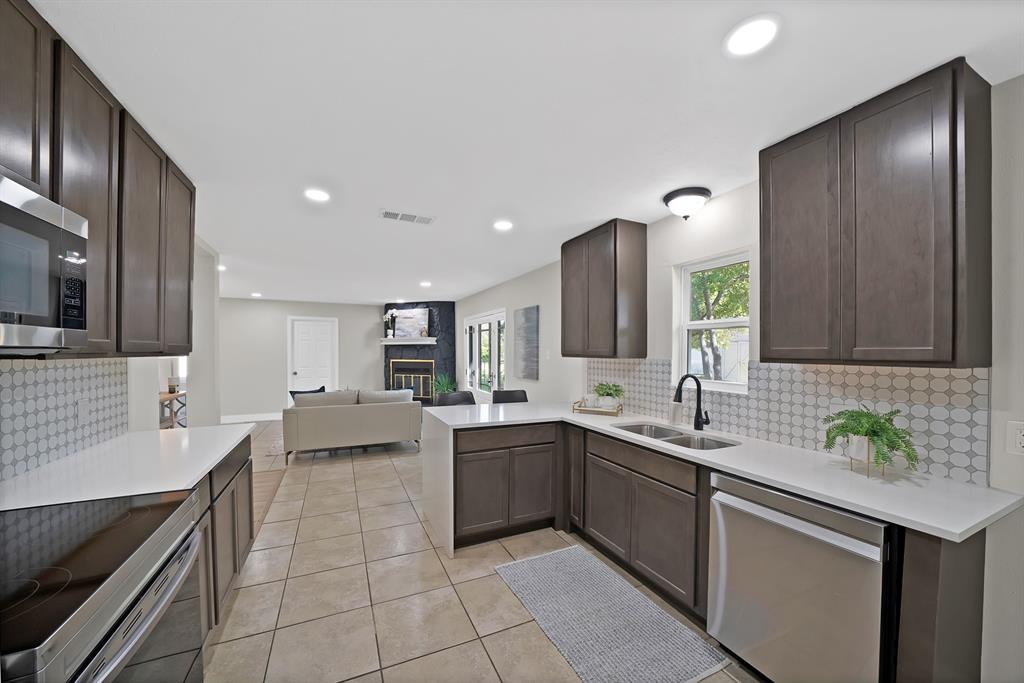 Walker Oaks Add - Residential