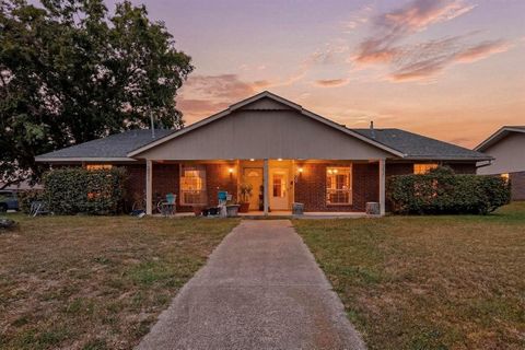 2009 Santa Anna Drive Garland TX 75042