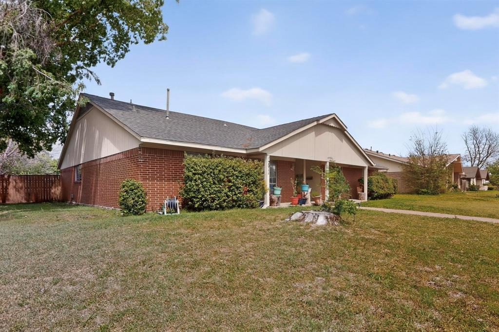 2009 Santa Anna Drive