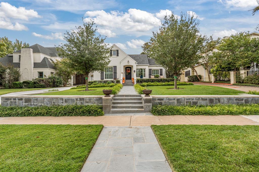 3913 Hamilton Avenue