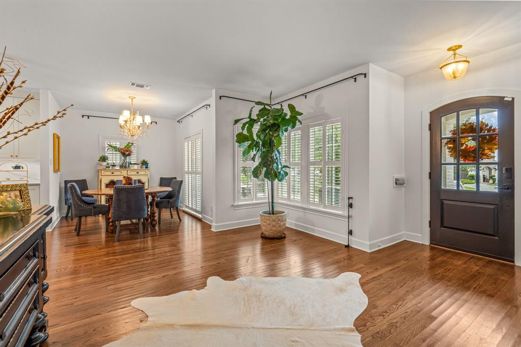 3913 Hamilton Avenue