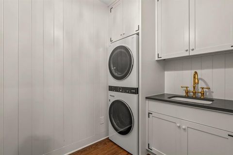 Tiny photo for 3913 Hamilton Avenue, Fort Worth, TX 76107 (MLS # 21101034)