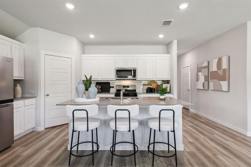 1233 Coneflower Place