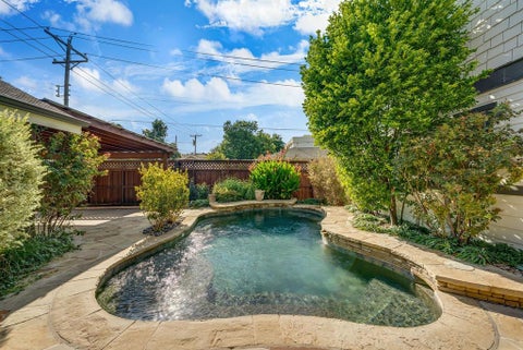 Tiny photo for 6002 Prospect Avenue, Dallas, TX 75206 (MLS # 21394480)