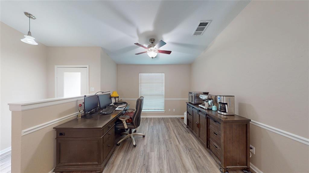 1317 Colonial Place