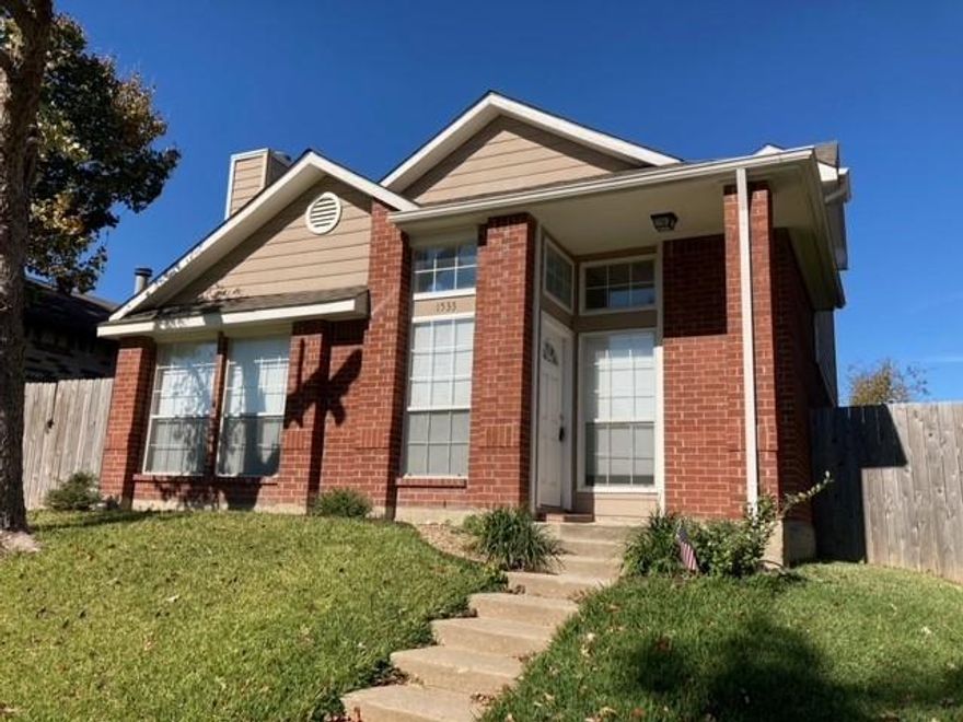 Adorable 2 story home with 3 bedroom, 2 bath Plus a loft. Home is located in the sought after East Glen Subdivision. Brand new Carpet. Tons of recent updates in 2017 including New Roof, New AC and Heat. Great flowing floor plan. Bright and open living room with a wood burning fireplace and lots of beautiful picture windows! Kitchen totally updated in 2017, brand new SS stove, lots of cabinet space, built-in SS microwave and SS dishwasher. Kitchen looks out into dining rm and living room, great for entertaining! Master bedroom with spacious private bath. Enjoy the peaceful and private fenced in backyard with patio. Rear 2 car garage Schedule your showing today, this one won't last!