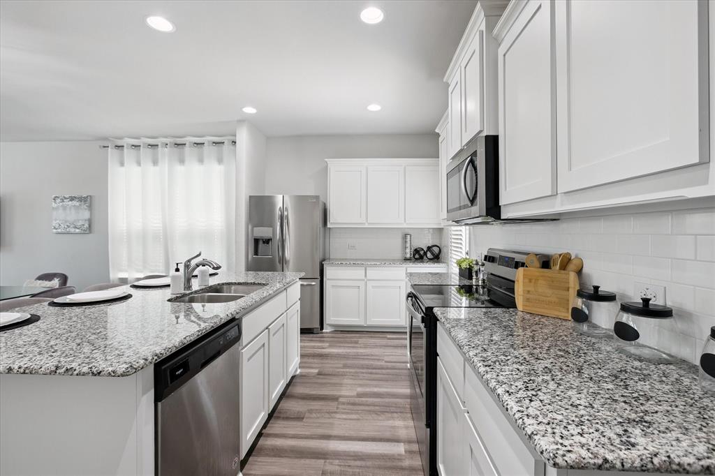 3415 Agate Trail