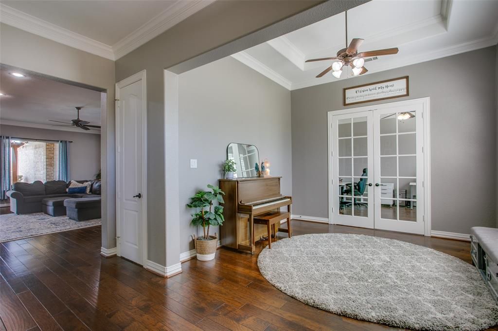 Photo of 387 Redstone Drive, Sunnyvale, TX 75182 (MLS # 20850087)