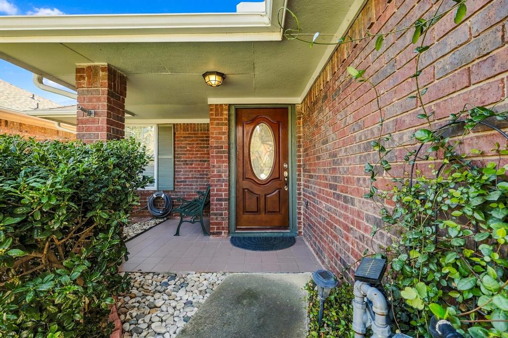 2524 Brooke Trail