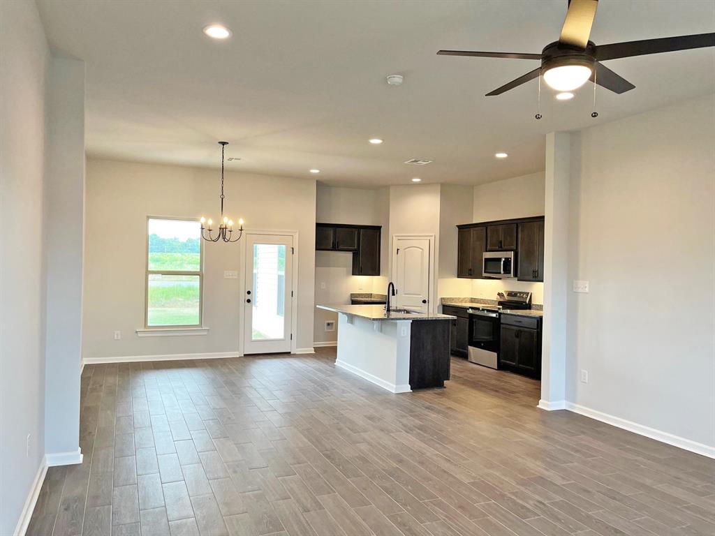 192 Berkshire Place - Photo 4