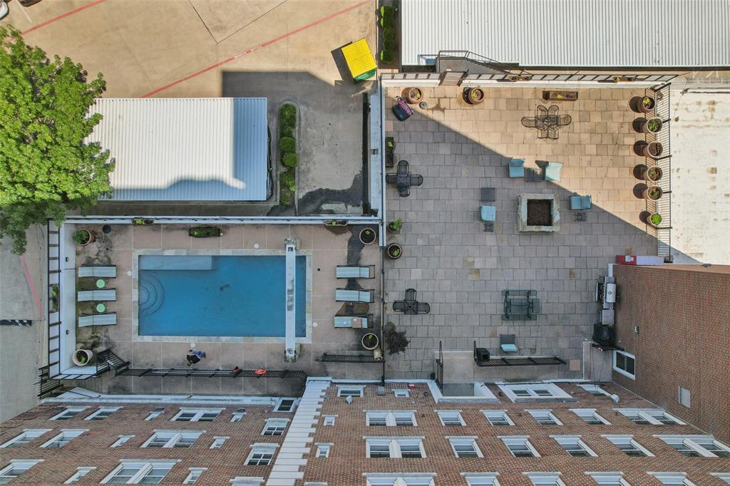 Lake Cliff Tower Condominiums - Residential