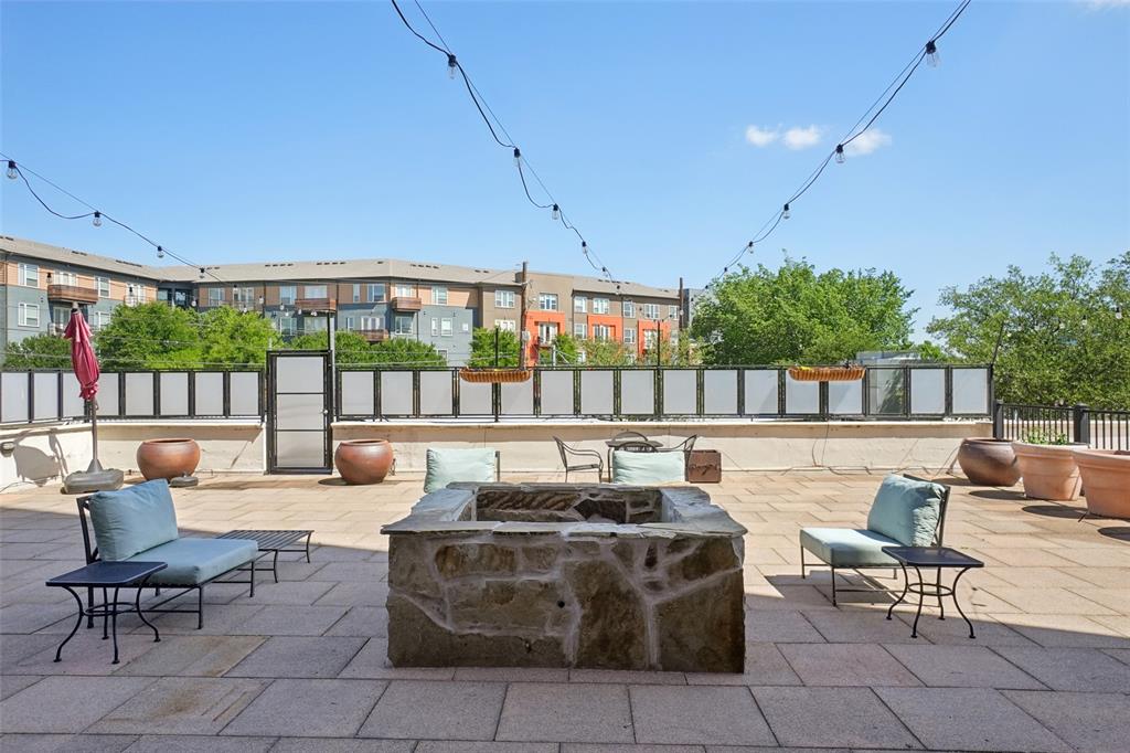 Lake Cliff Tower Condominiums - Residential