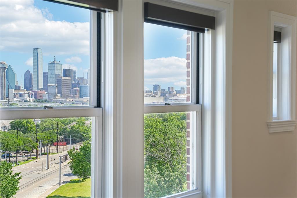 329 E Colorado Boulevard 605