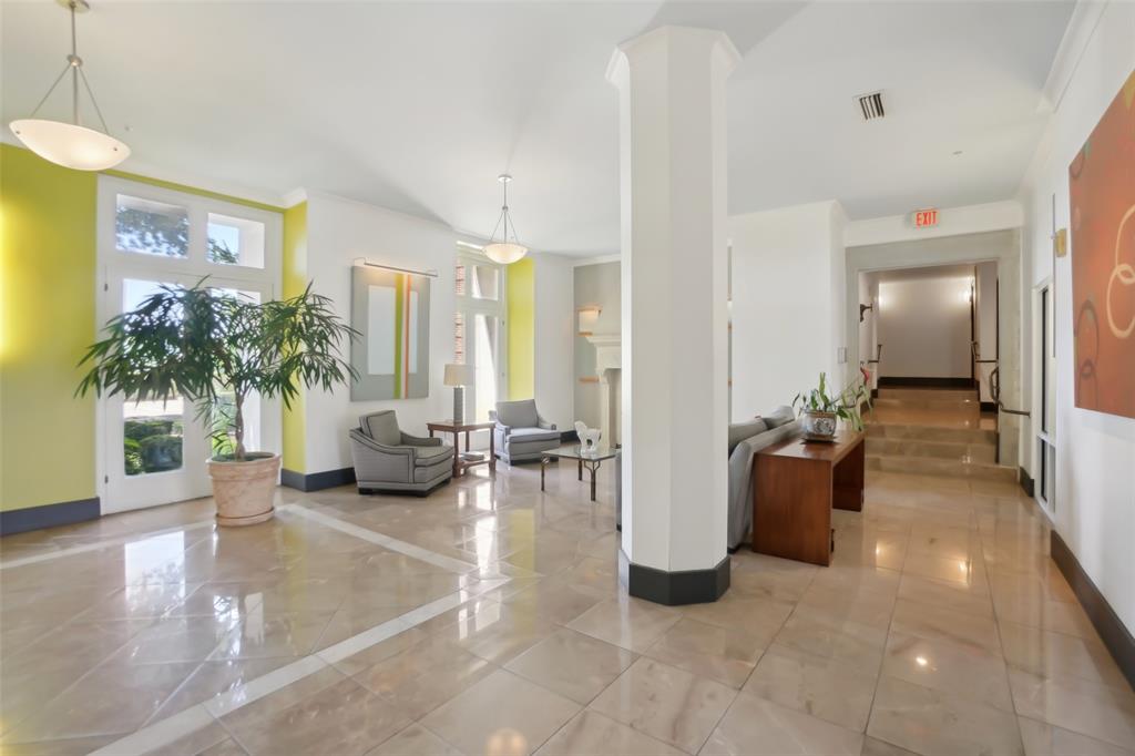 Lake Cliff Tower Condominiums - Residential