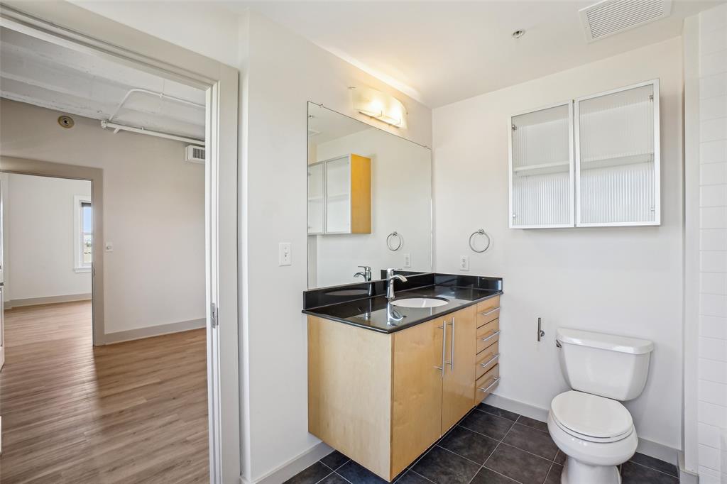 Lake Cliff Tower Condominiums - Residential