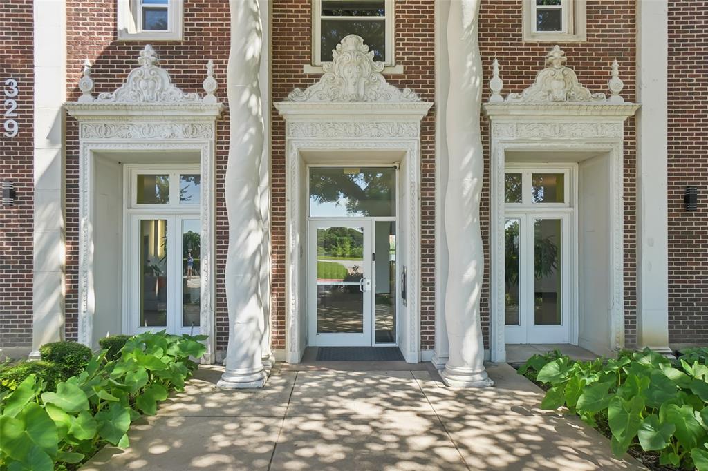 Lake Cliff Tower Condominiums - Residential